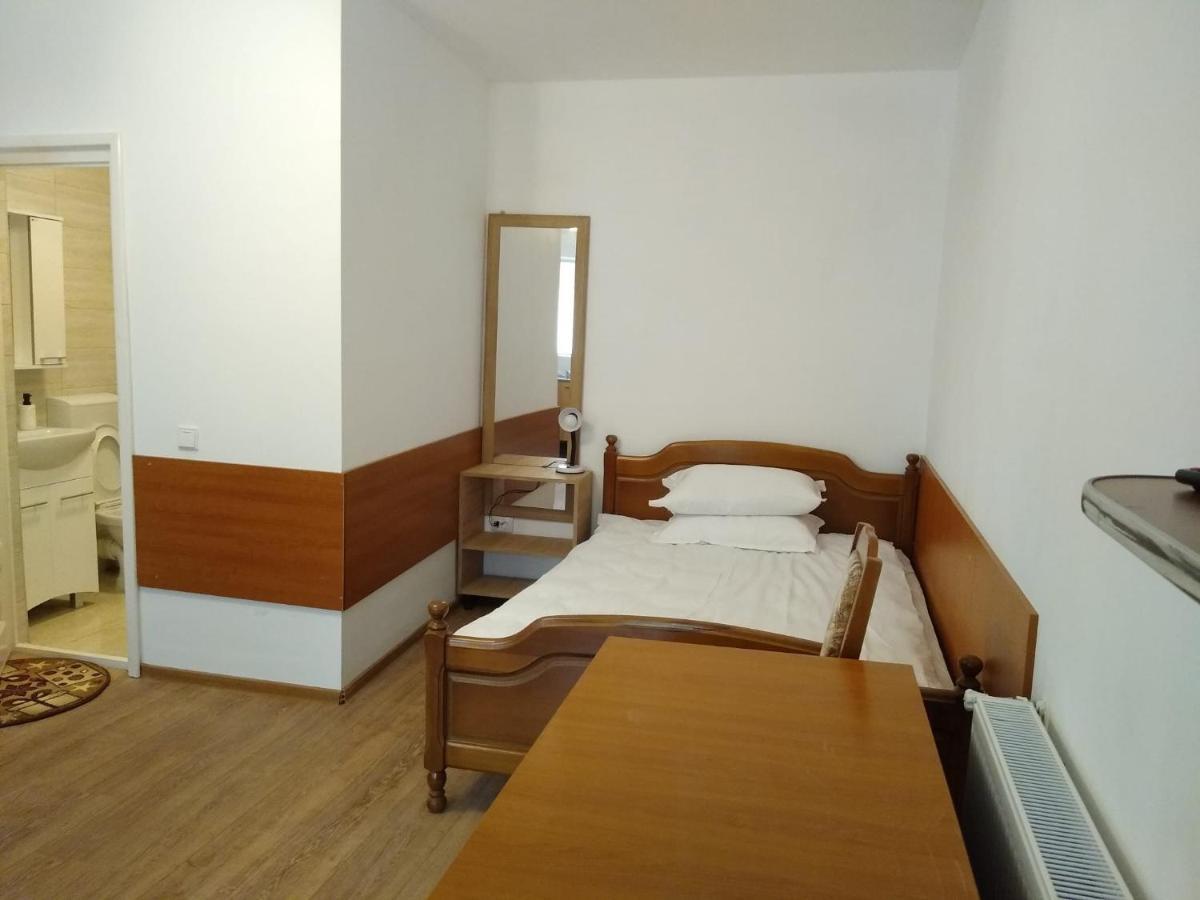 Garsoniera In Centru Apartment Cluj-Napoca Luaran gambar